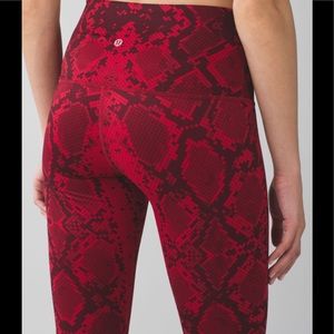 Lululemon high rise leggings!